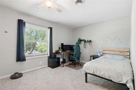 6920 Chelsea NE Cedar Rapids IA 52402