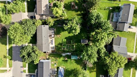 6920 Chelsea Drive NE Cedar Rapids IA 52402
