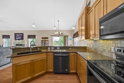 440 Driftwood Lane Fairfax IA 52228