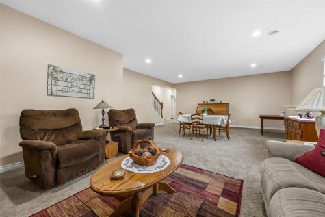 440 Driftwood Lane Fairfax IA 52228