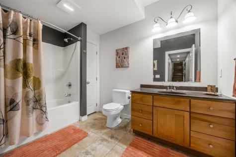 440 Driftwood Lane Fairfax IA 52228