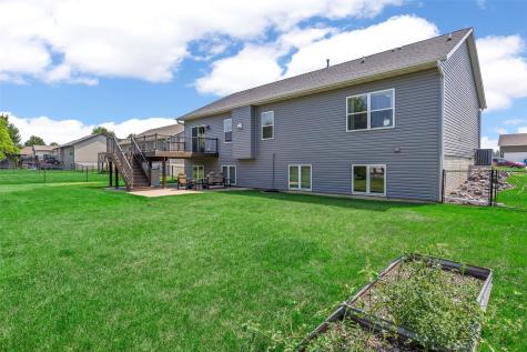 440 Driftwood Lane Fairfax IA 52228