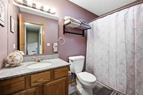 1773 Parkway Drive Iowa City IA 52241