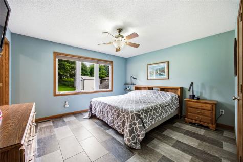 1773 Parkway Drive Iowa City IA 52241