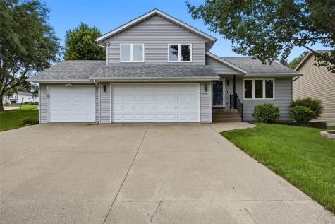 1773 Parkway Drive Iowa City IA 52241