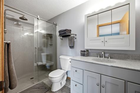 1773 Parkway Drive Iowa City IA 52241