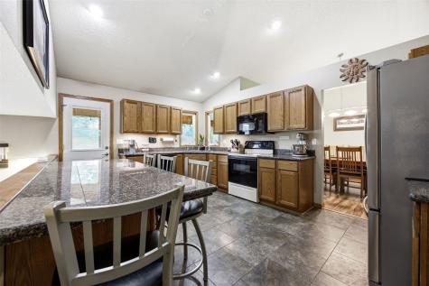 1773 Parkway Drive Iowa City IA 52241