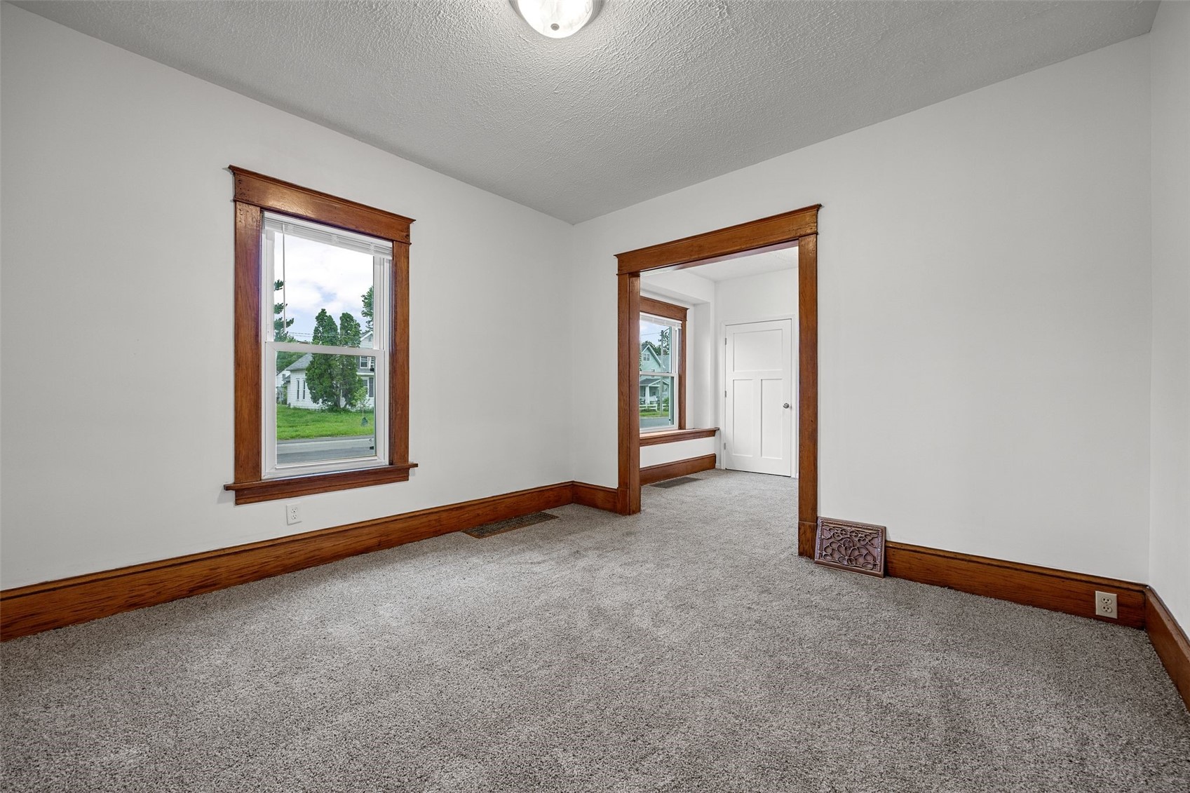 826 10th Avenue Cedar Rapids IA 52404