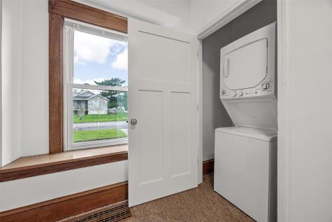 826 10th Avenue Cedar Rapids IA 52404