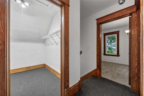 826 10th Avenue Cedar Rapids IA 52404