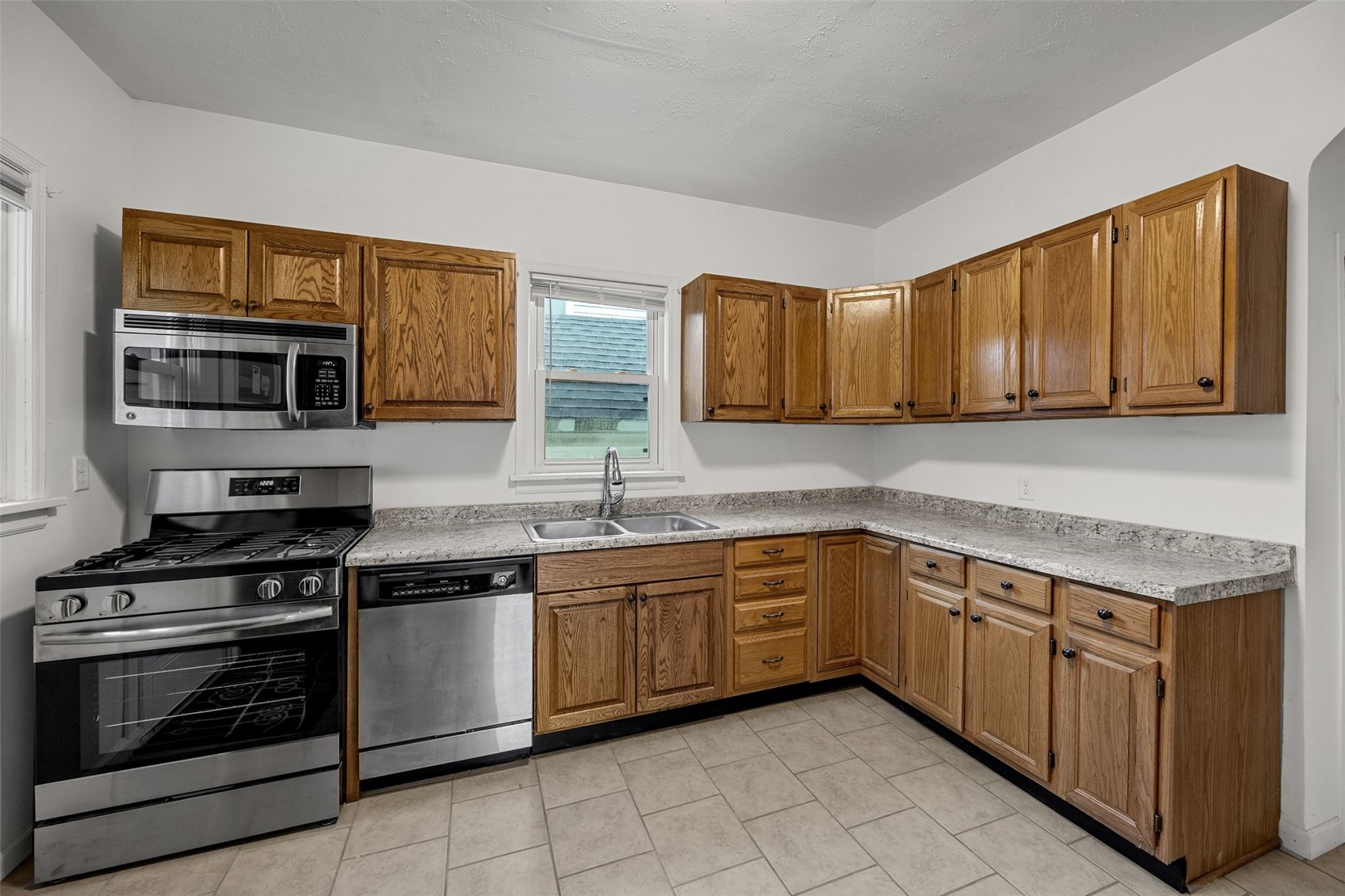 826 10th Avenue Cedar Rapids IA 52404