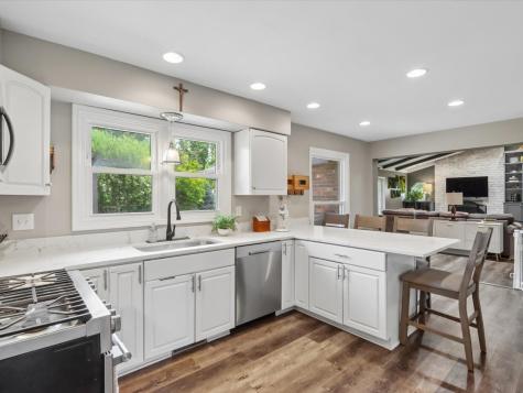 5 Olde Hickory Road Coralville IA 52241