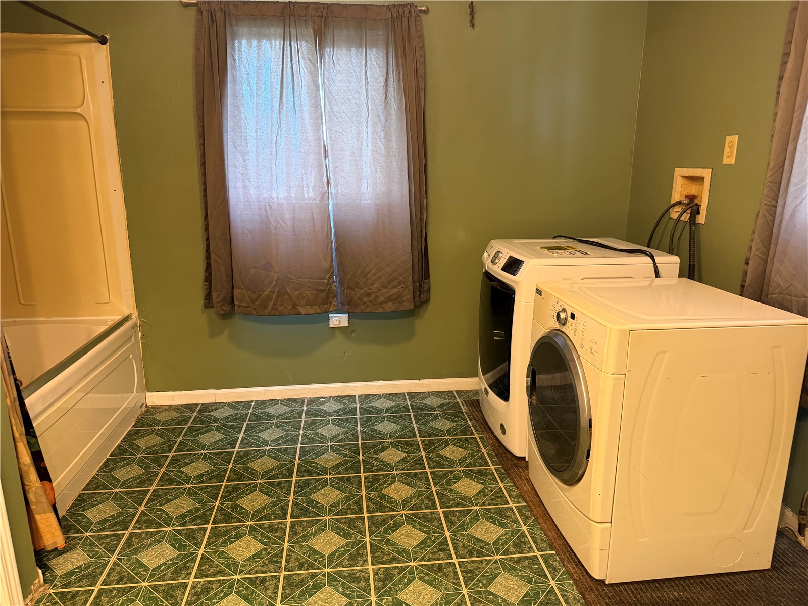 322 1st Street Atkins IA 52206