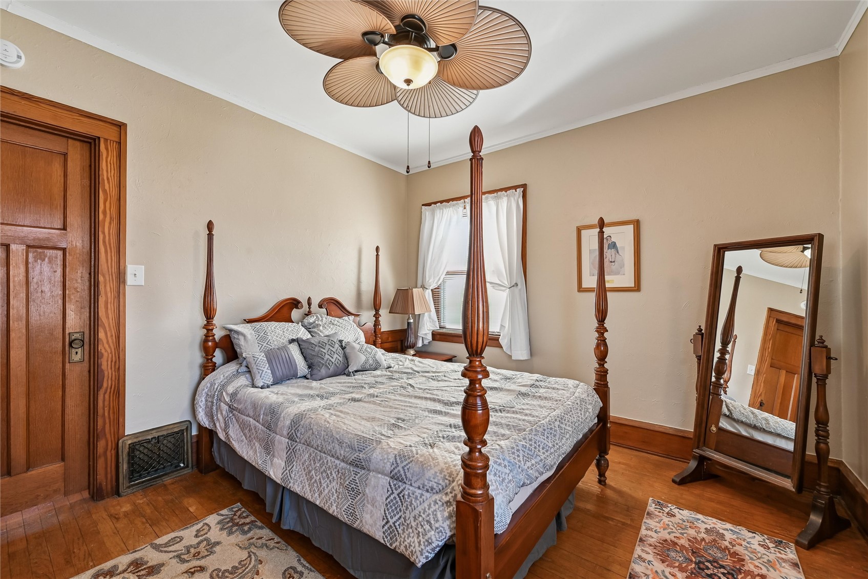 1602 1st Avenue NW Cedar Rapids IA 52405