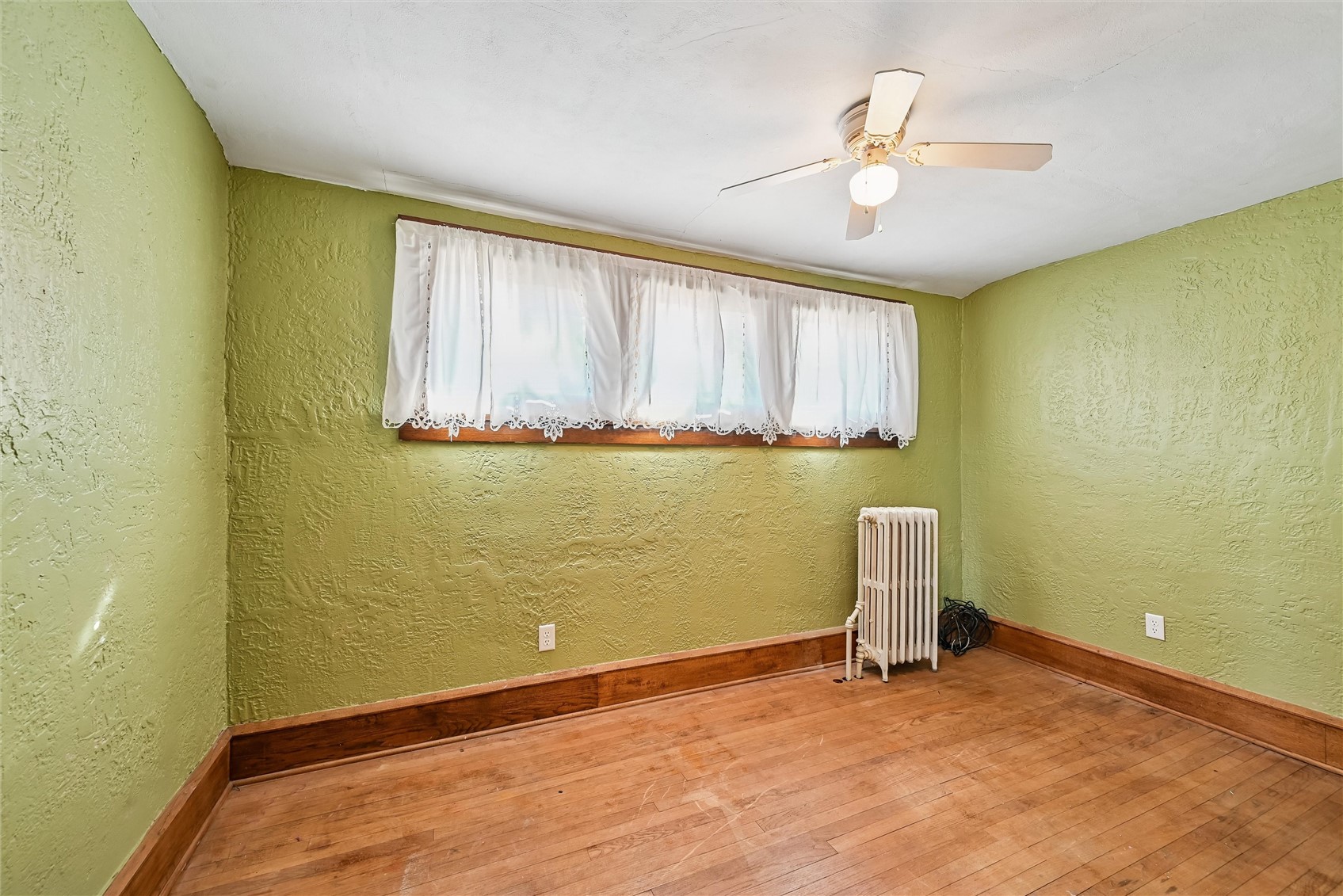 1602 1st Avenue NW Cedar Rapids IA 52405