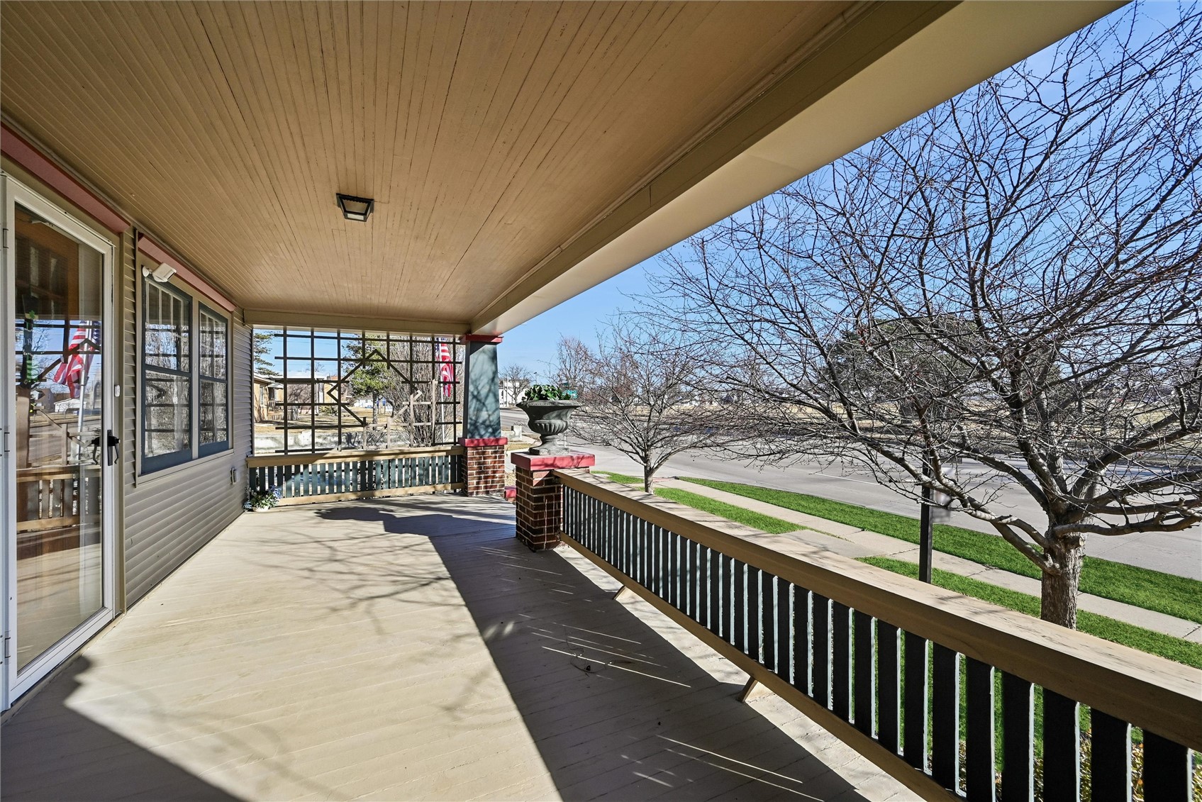 1602 1st Avenue NW Cedar Rapids IA 52405