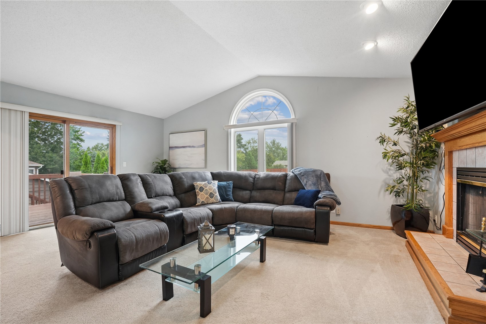 6605 Council Street NE Cedar Rapids IA 52402