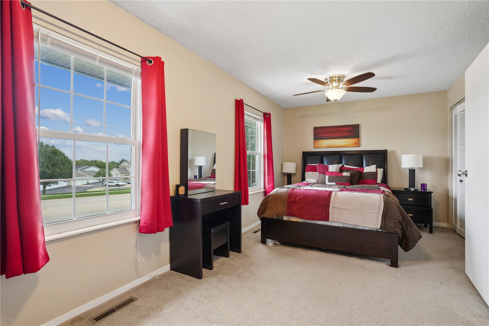 6605 Council Street NE Cedar Rapids IA 52402
