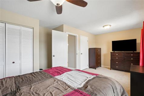 6605 Council Street NE Cedar Rapids IA 52402