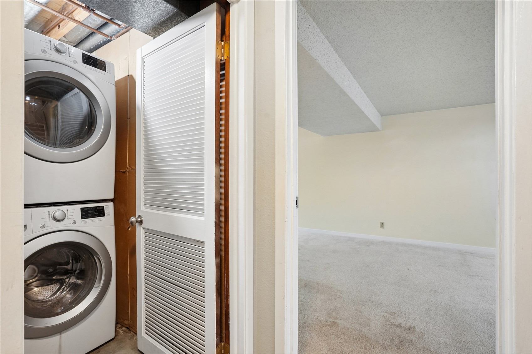 6605 Council Street NE Cedar Rapids IA 52402