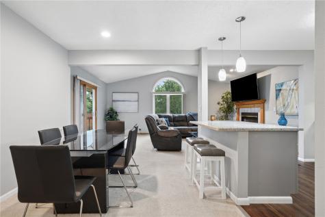 6605 Council Street NE Cedar Rapids IA 52402