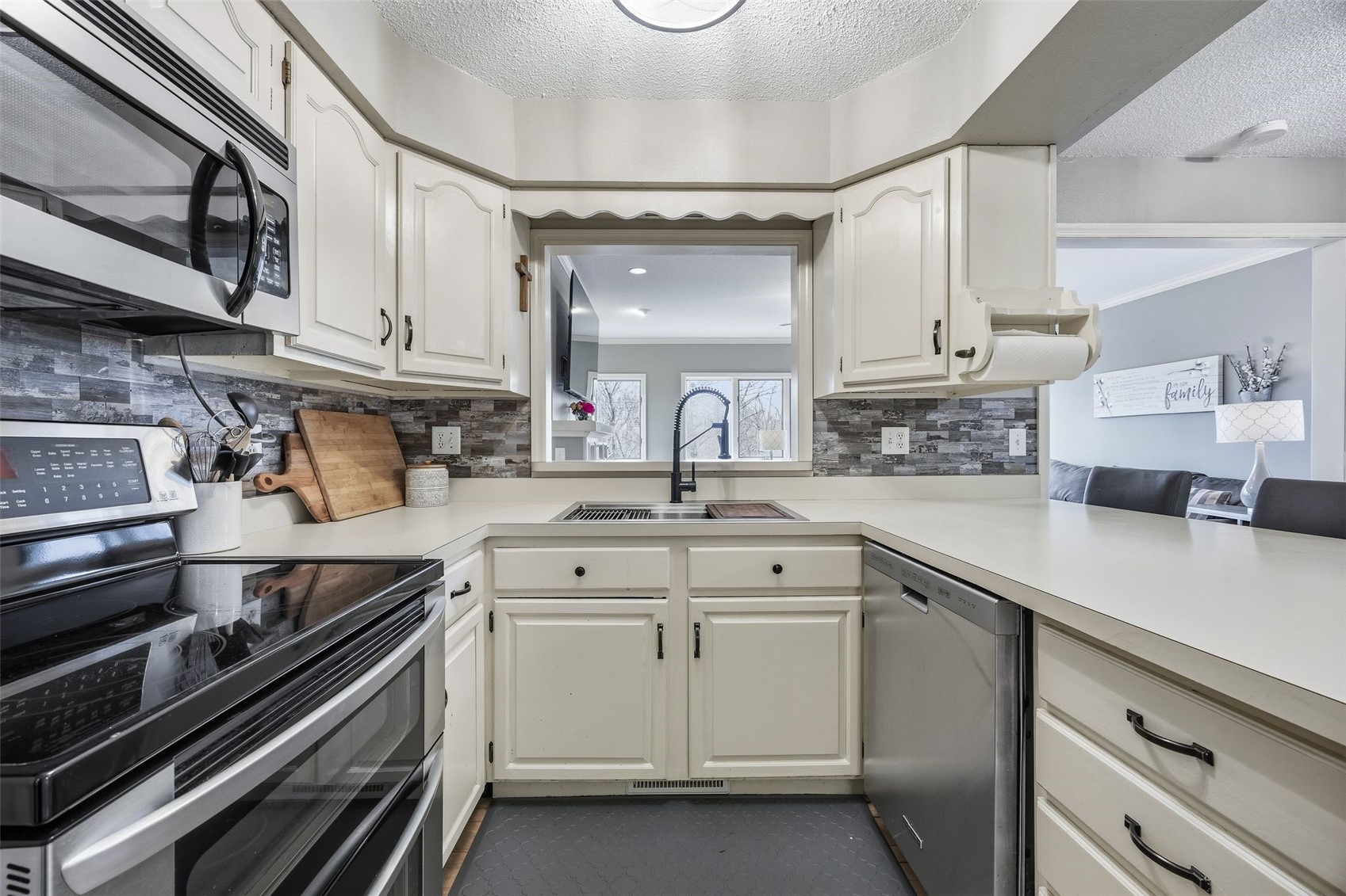 3004 Orrian Drive SE Cedar Rapids IA 52403