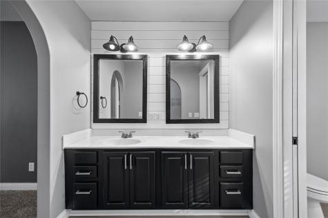 1206 Winchester Circle NE Swisher IA 52338