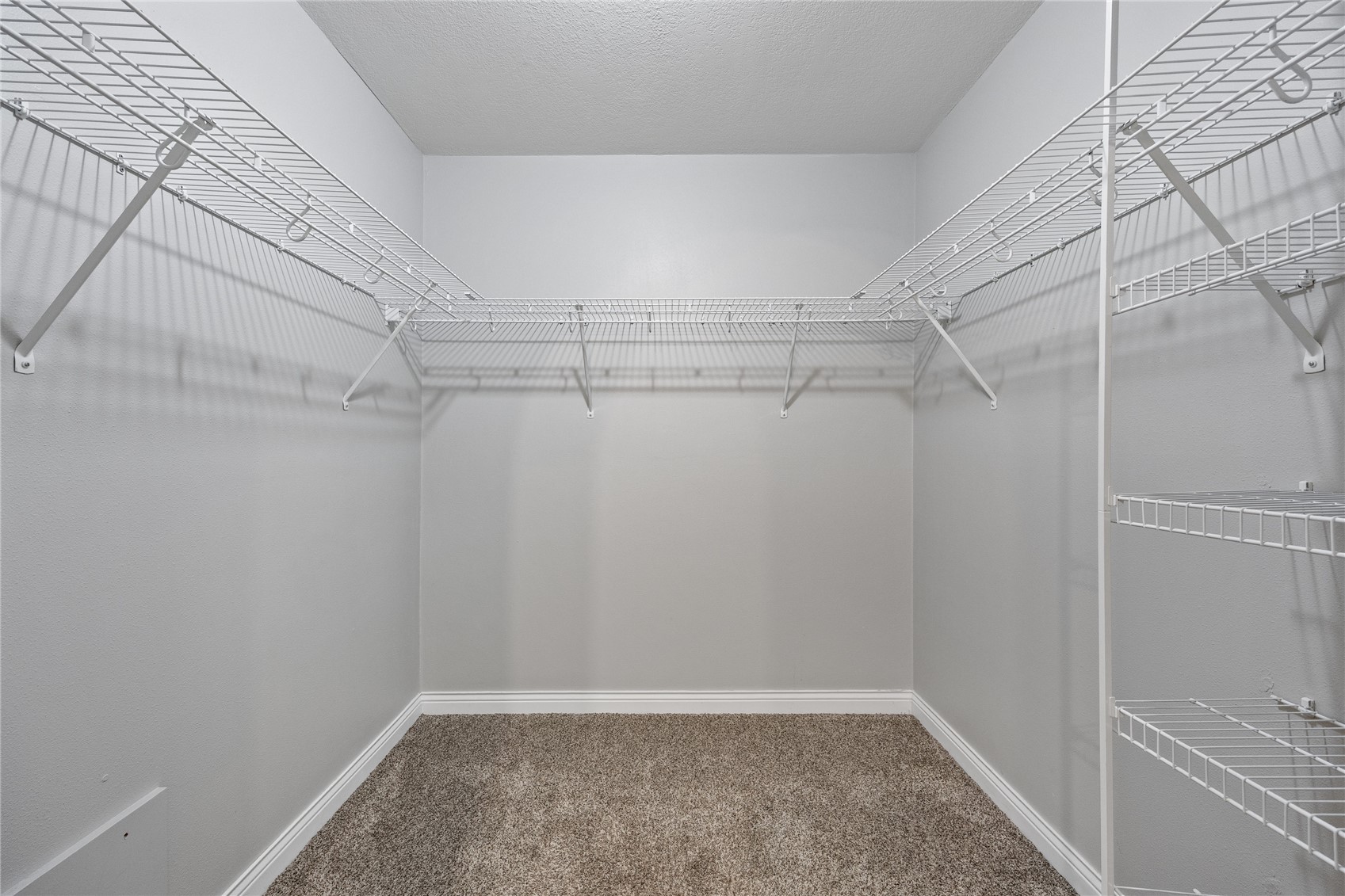 1206 Winchester Circle NE Swisher IA 52338