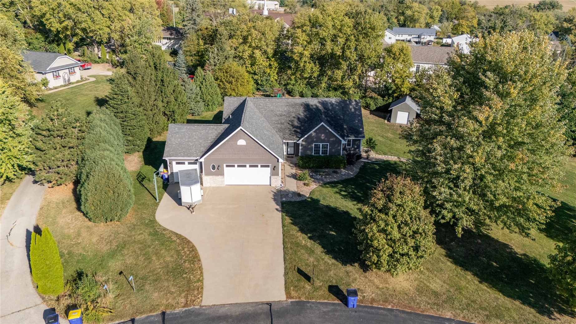 1206 Winchester Circle NE Swisher IA 52338