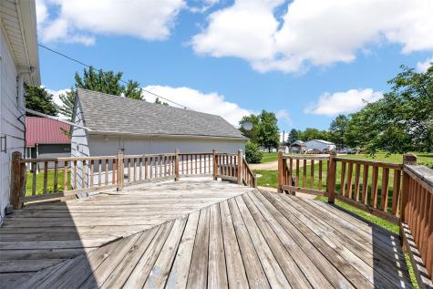 305 7th Avenue Clarence IA 52216
