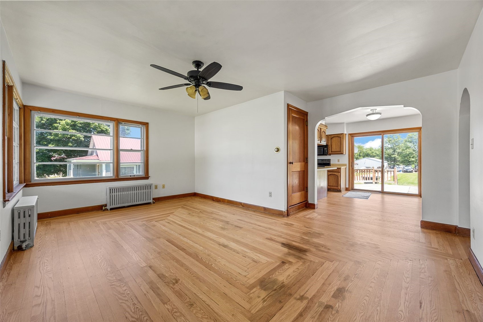 305 7th Avenue Clarence IA 52216