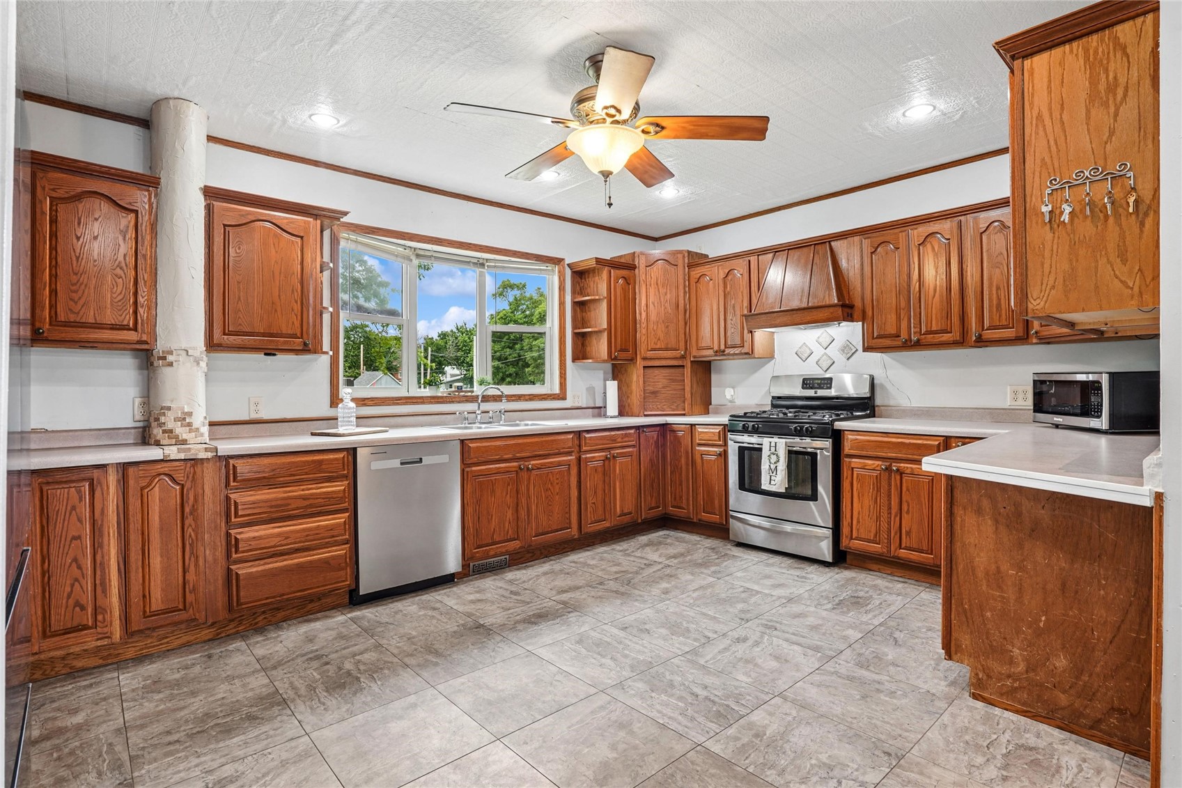 388 W Hilton Street Marengo IA 52301