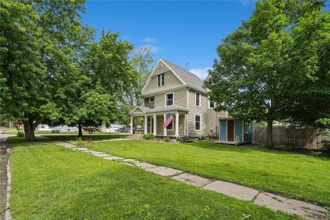 388 W Hilton Street Marengo IA 52301