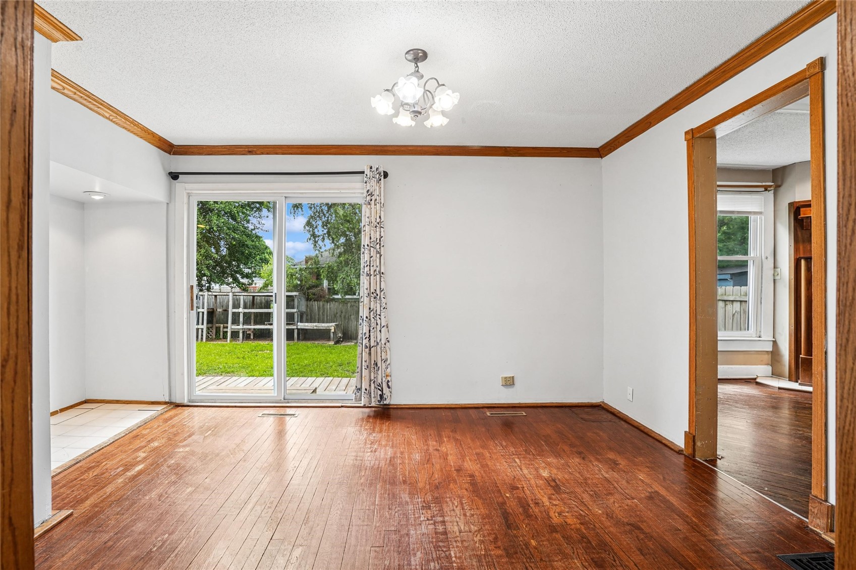 388 W Hilton Street Marengo IA 52301
