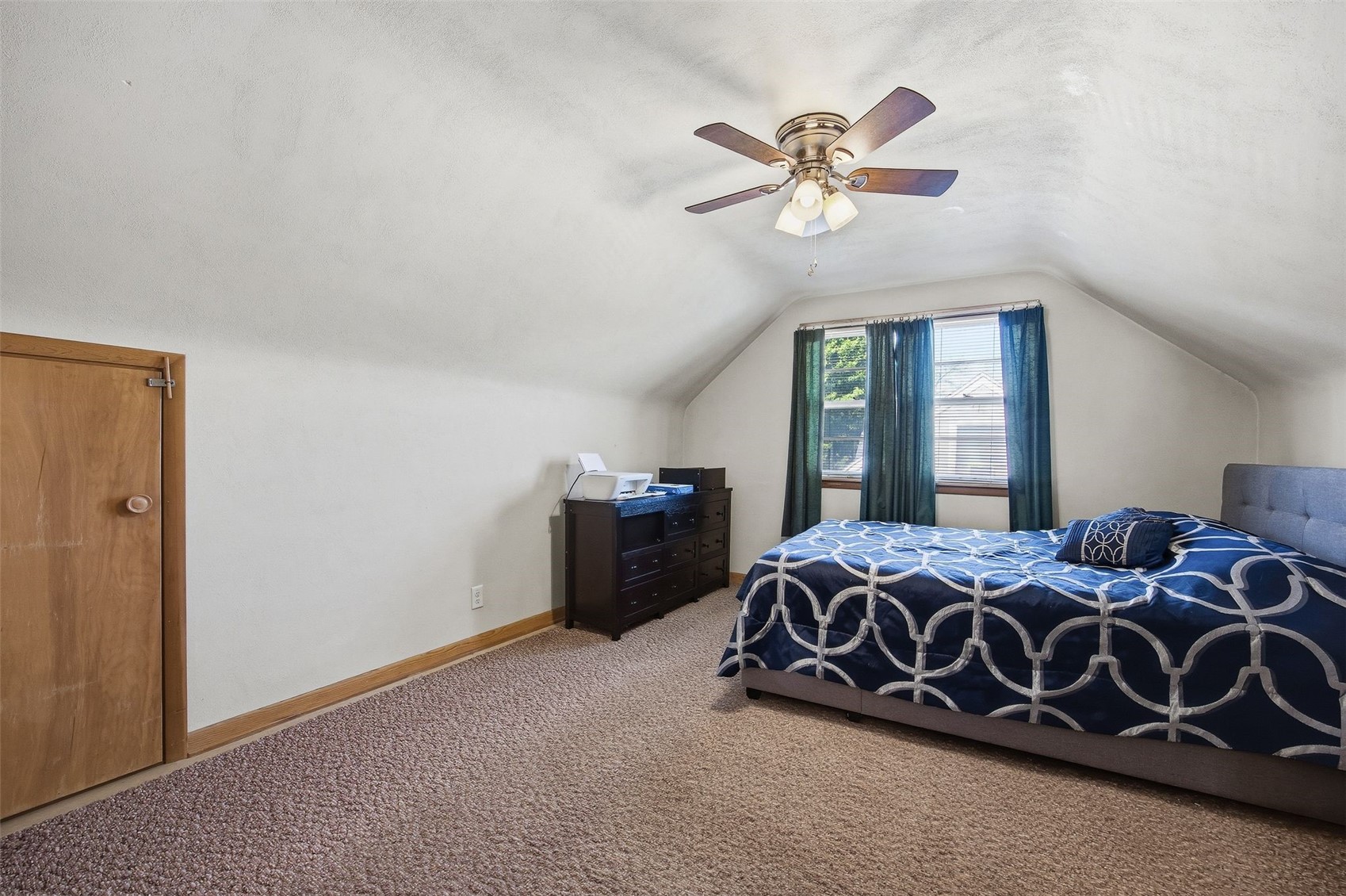 1524 48th Street NE Cedar Rapids IA 52402