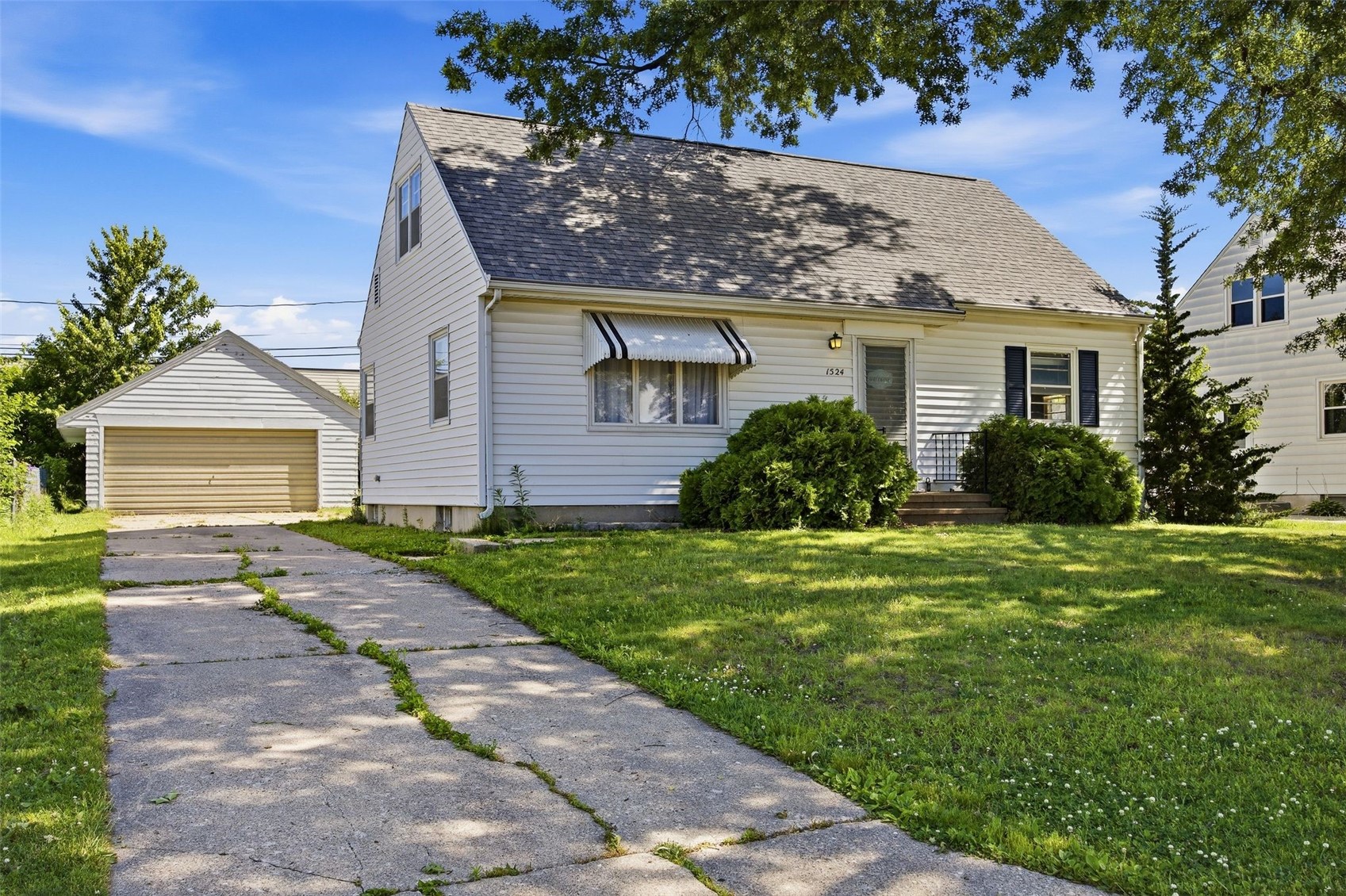 1524 48th Street NE Cedar Rapids IA 52402