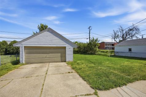 1524 48th Street NE Cedar Rapids IA 52402
