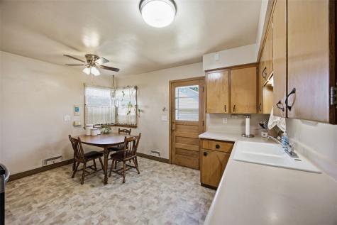 1524 48th Street NE Cedar Rapids IA 52402