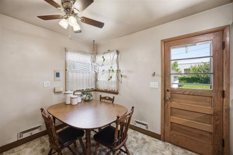 1524 48th Street NE Cedar Rapids IA 52402