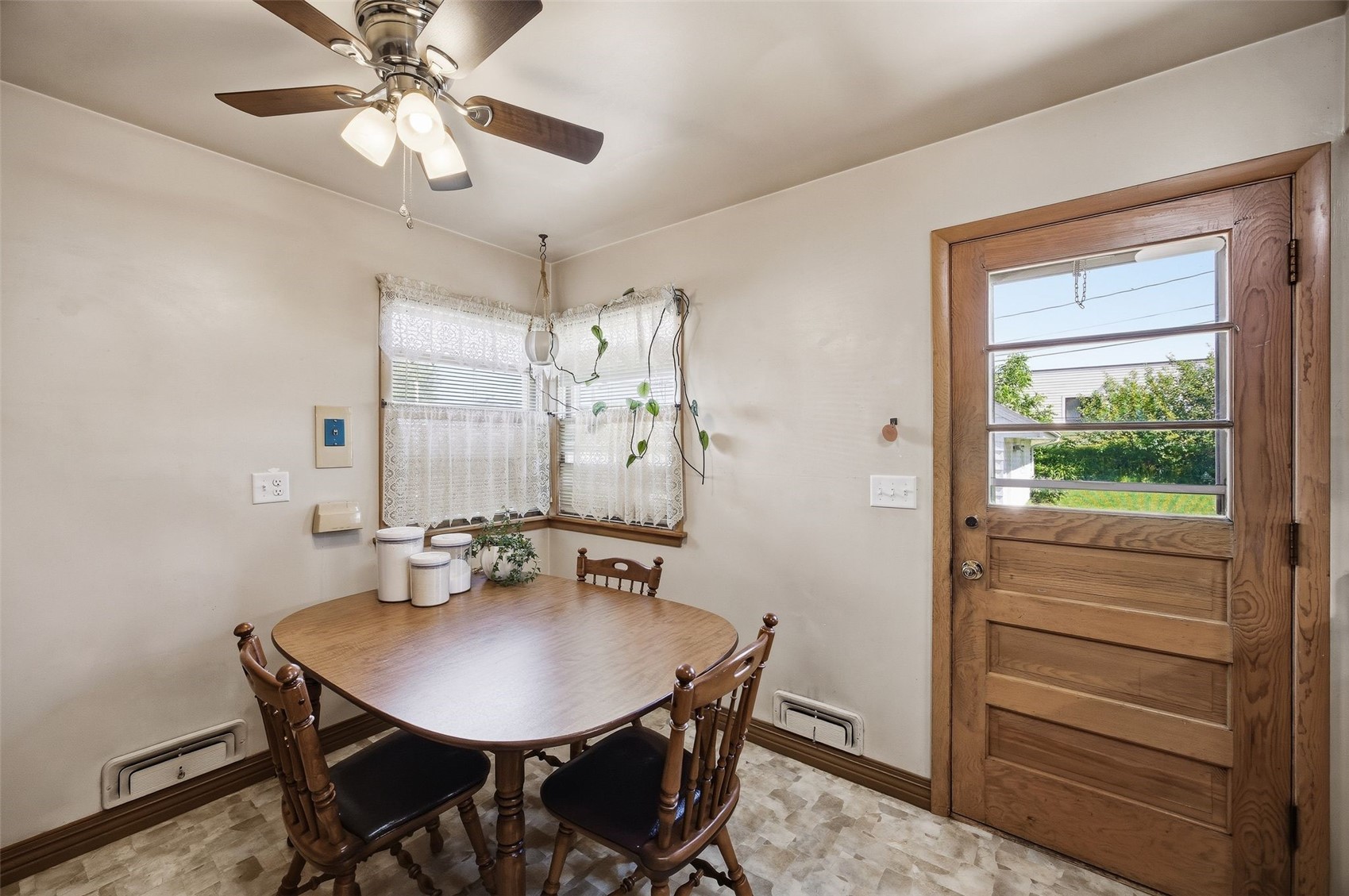 1524 48th Street NE Cedar Rapids IA 52402