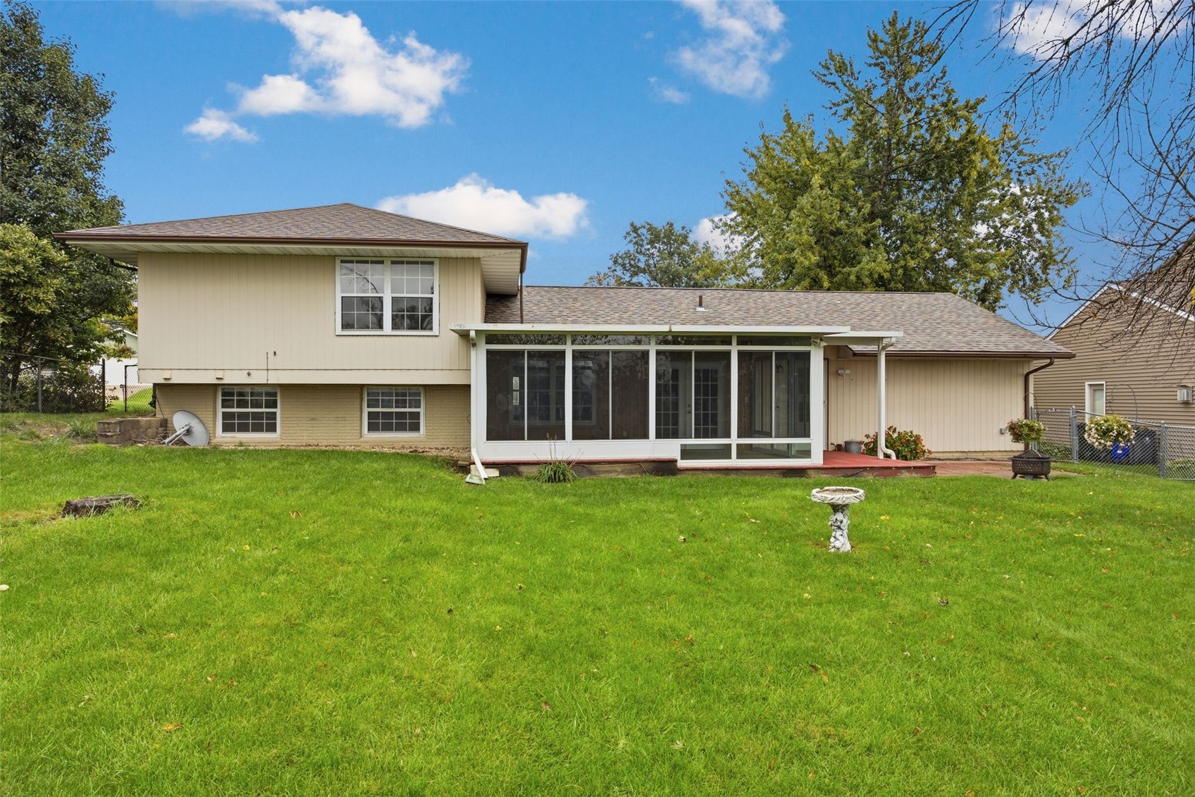 114 Sand Lane NW Cedar Rapids IA 52405