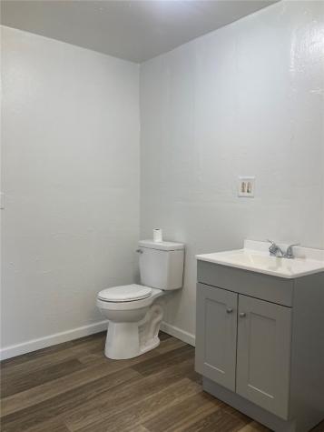 1002 S 8th Avenue Vinton IA 52349