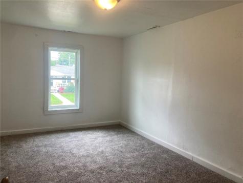 1002 S 8th Avenue Vinton IA 52349