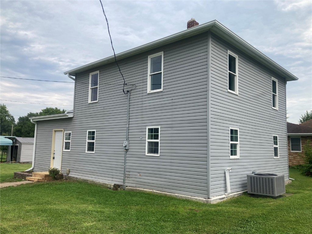 1002 S 8th Avenue Vinton IA 52349