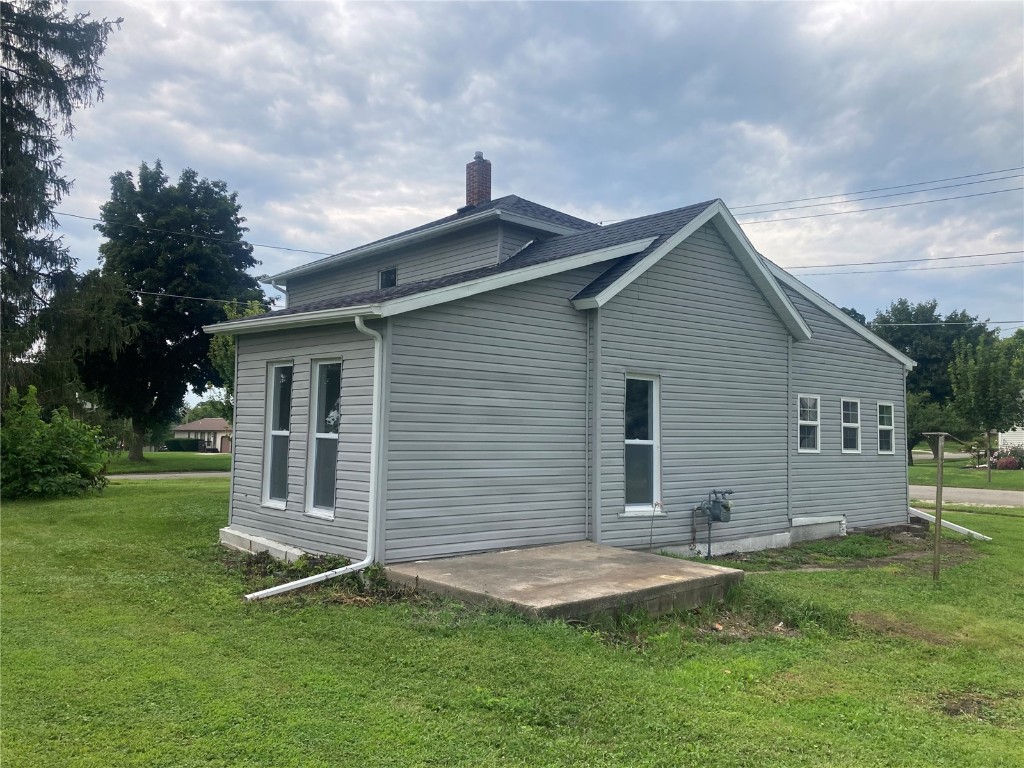 1002 S 8th Avenue Vinton IA 52349