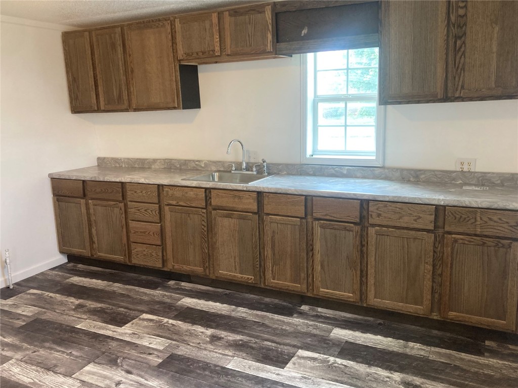 1002 S 8th Avenue Vinton IA 52349