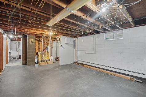 321 Rose Avenue Swisher IA 52338