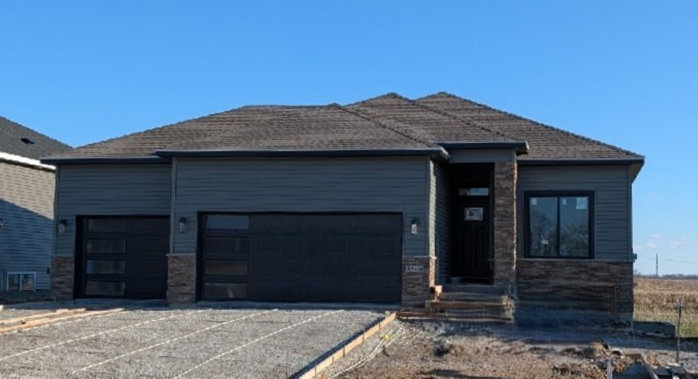 3064 Ridgeview Circle Coralville IA 52241