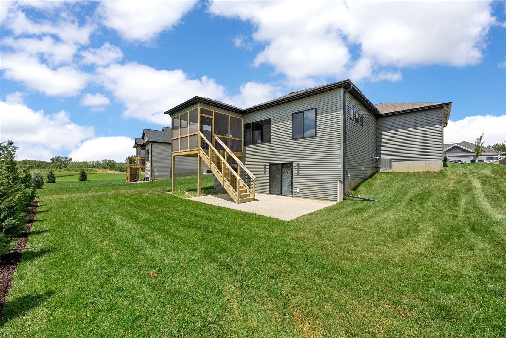 3064 Ridgeview Circle Coralville IA 52241