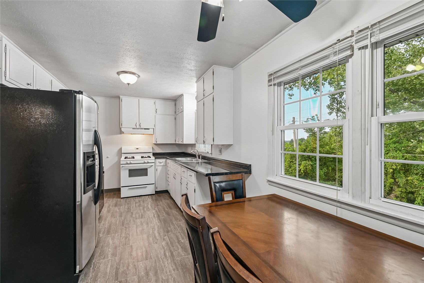 1212 18th Street NW Cedar Rapids IA 52405